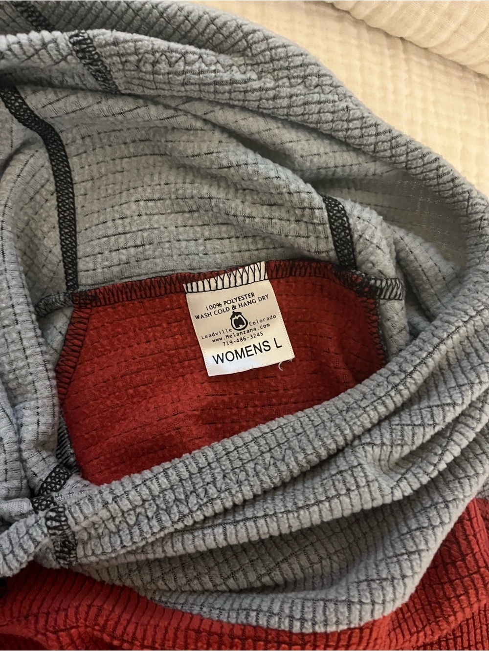 Melanzana Women’s Microgrid Fleece Hoodie - Picture 4 of 4